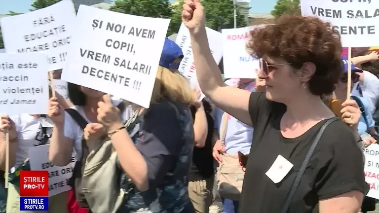 După protest, sindicaliștii din Educație au pornit în marș spre Palatul Parlamentului