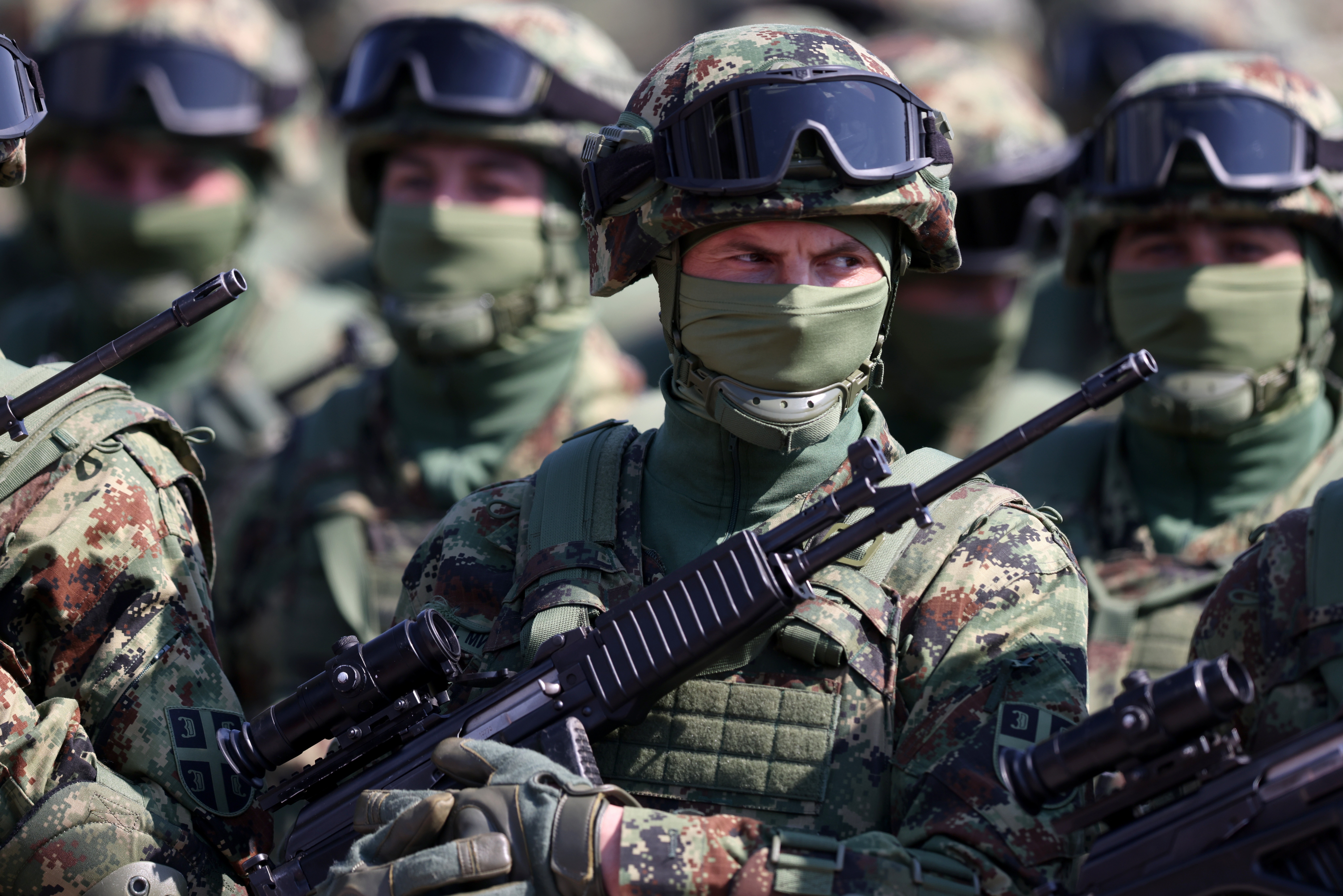 Preşedintele Serbiei a pus armata ţării în alertă maximă de luptă. Au fost trimiși soldați la granița cu Kosovo