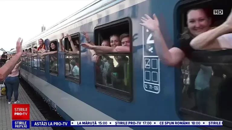 Pelerini din Ungaria, primiți cu flori și cozonac la Tg. Mureș. Procesiunea de la Șumuleu Ciuc adună sute de mii de oameni