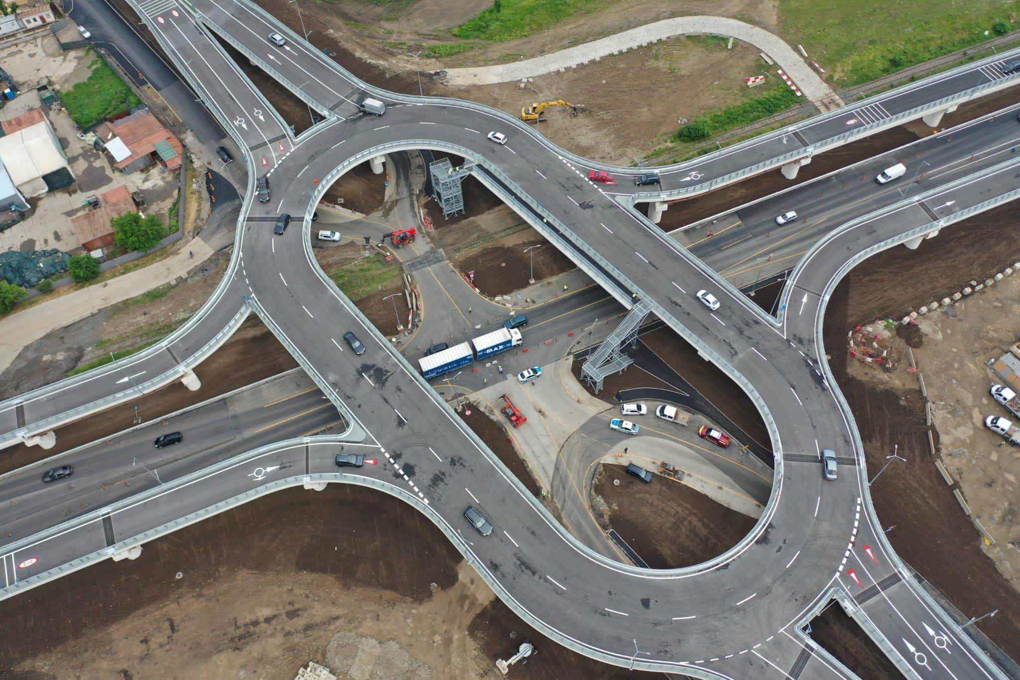 A fost inaugurat pasajul Oltenița de la Popești Leordeni, cel mai mare sens giratoriu suspendat de pe Centura Capitalei. FOTO