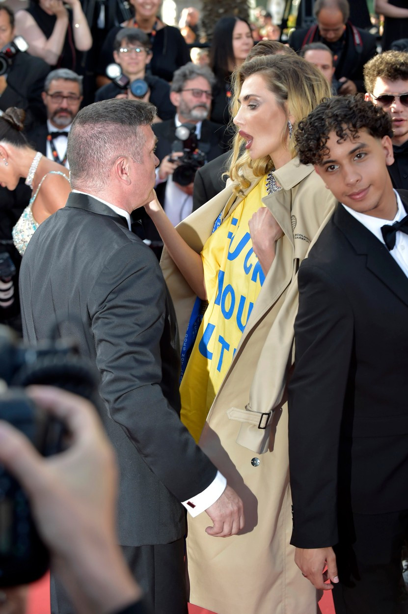 Mesaj vulgar pentru Putin. Ce i-a transmis un model ucrainean președintelui rus de pe covorul roșu de la Cannes | FOTO