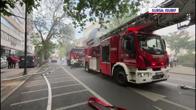60 de pompieri s-au luptat să stingă incendiul de pe Dorobanți. Pagubele sunt însemnate