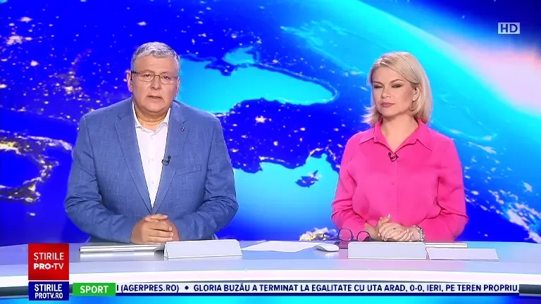 Incendiu în București. A luat foc un imobil lipit de o clădire de birouri, cu opt etaje. Clădirile au fost evacuate