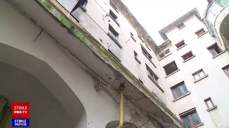 Peste 1.500 de blocuri și clădiri publice vor fi consolidate prin programul european "Valul de renovări”