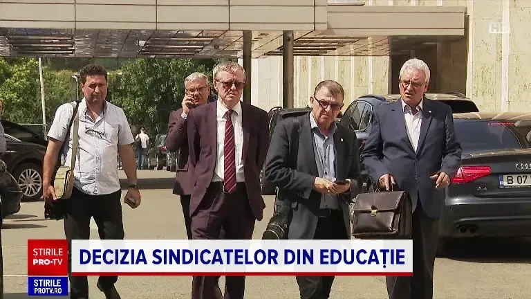 Cât vor câștiga profesorii, de la caz la caz, acum, la anul și în 2026, dacă acceptă oferta Guvernului. Simulări de calcul