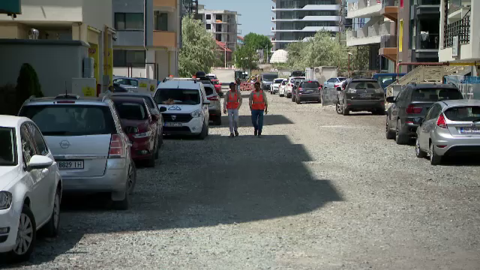 Turiștii care ajung pe litoral au de înfruntat prețuri piperate, zgomot și praf. Ce prețuri au șezlongurile în Mamaia