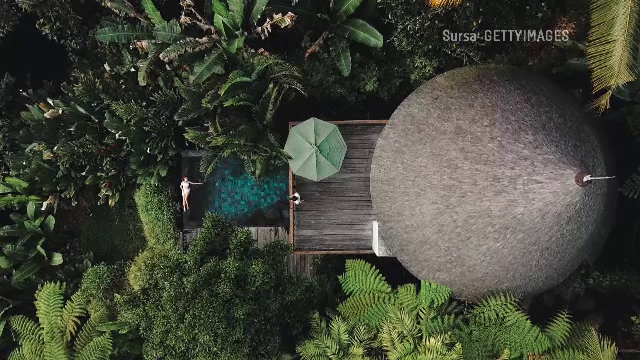 Mii de români și-au început vacanța, departe de țară. ”Salutări din Bali! Am ales această destinație ca orice român”