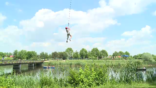 Oaze de liniște la doi pași de București. Care sunt atracțiile și cât costă