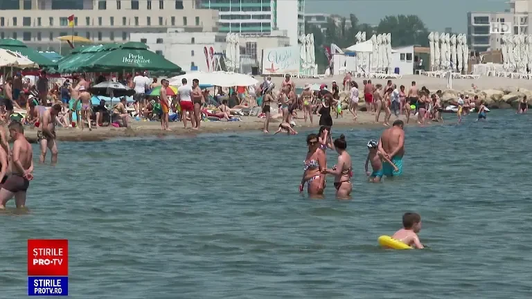 Mamaia, cea mai căutată stațiune de pe litoralul românesc. Cât costă o noapte de cazare. Prețurile practicate în Bulgaria