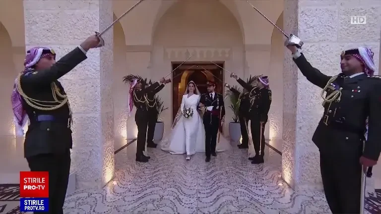 Motivul pentru care Prințesa Rajwa a Iordaniei a avut pantofi fără toc la nuntă. Ce ținute spectaculoase a purtat | FOTO
