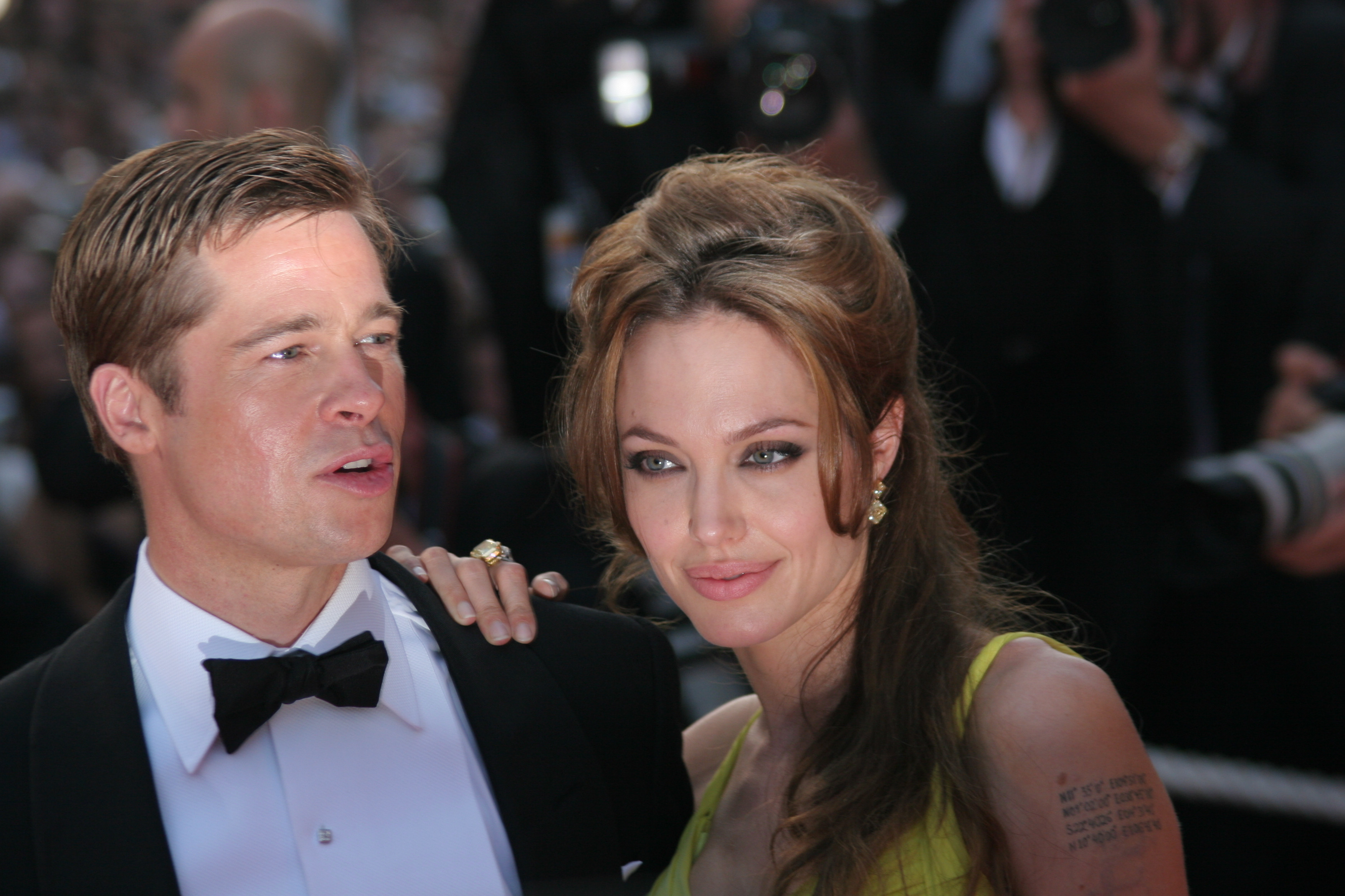 Brad Pitt a dat-o în judecată pe Angelina Jolie din cauza războiului din Ucraina. Legătura cu un oligarh rus