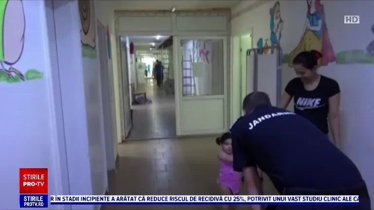 Secție de pediatrie din Caraș-Severin, renovată de jandarmi. Militarii lucrează în spital în afara orelor de program