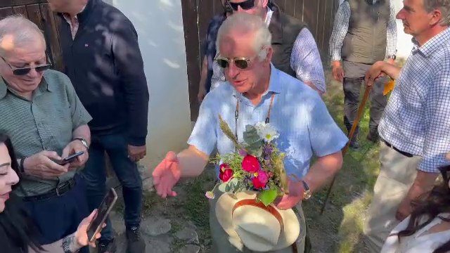 Cum a fost surprins Regele Charles în a treia zi de vacanță în Valea Zălanului. Monarhul va pleca marți spre Viscri