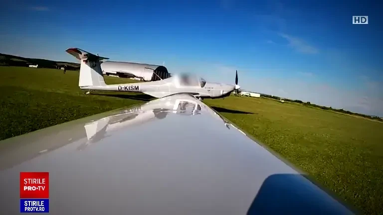 Cine era pilotul planorului prăbușit în Bihor. Se filma în timp ce făcea acrobații