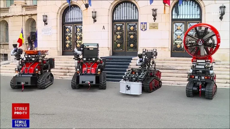 Pompierii români au primit patru roboți de intervenție în caz de dezastre. Fiecare robot poate tracta peste o tonă