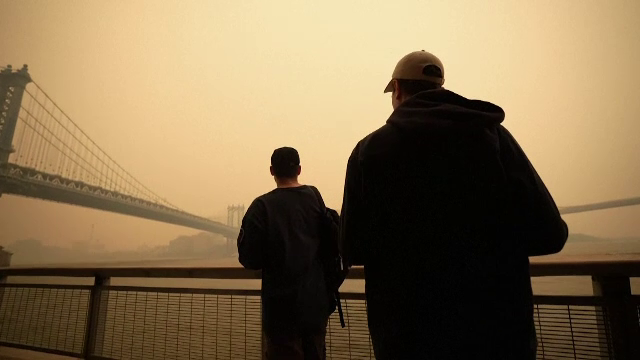 Nori imenși de fum provocați de incendiile din Canada au ajuns în New York. Risc „extrem de ridicat” pentru oameni