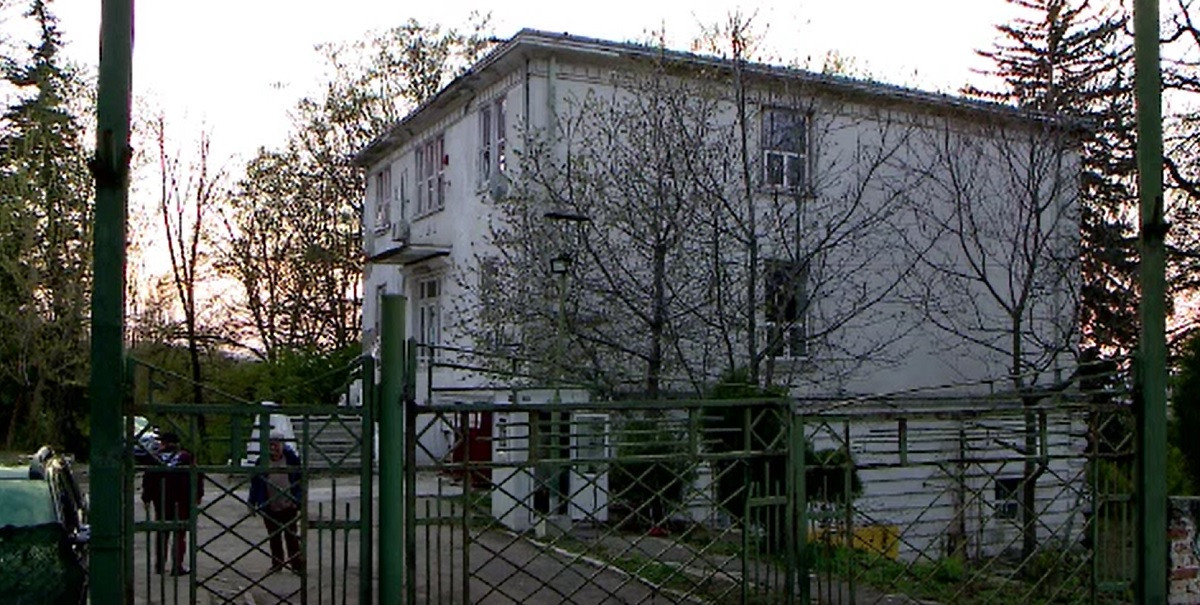 Gest extrem în Moldova. Un bărbat s-a aruncat de la etajul 4 al Spitalului de Pneumoftiziologie din Iași