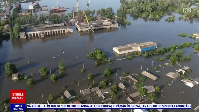 Forțele ruse trag asupra salvatorilor, în zonele inundate după distrugerea barajului Nova Kahovka, anunță Kievul