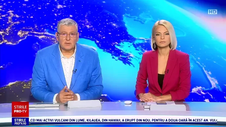 Incendiu de proporții în sudul Capitalei. Intervin 12 autospeciale de stingere. O persoană a suferit un atac de panică | FOTO