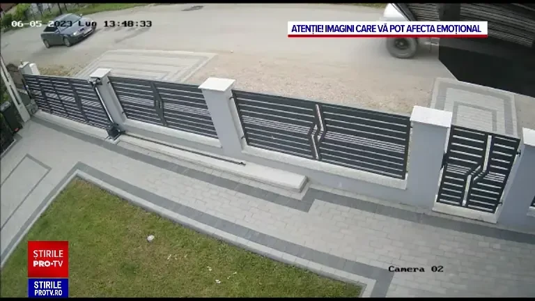 Maramureșeanul care a intrat cu mașina intenționat în soția și fiica lui nu a fost pus încă sub acuzare și este liber