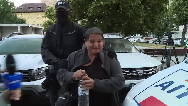 „Sunt nevinovată. Au găsit-o moartă la mine în pat”. Mama copilei de 12 ani ucisă în Berceni spune că iubitul ei e criminalul