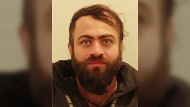 Unul dintre cei mai căutați criminali din UE a fost predat autorităților române. A omorât doi afgani în județul Arad