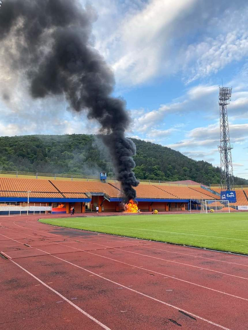 Incendiu la stadionul Ceahlăul