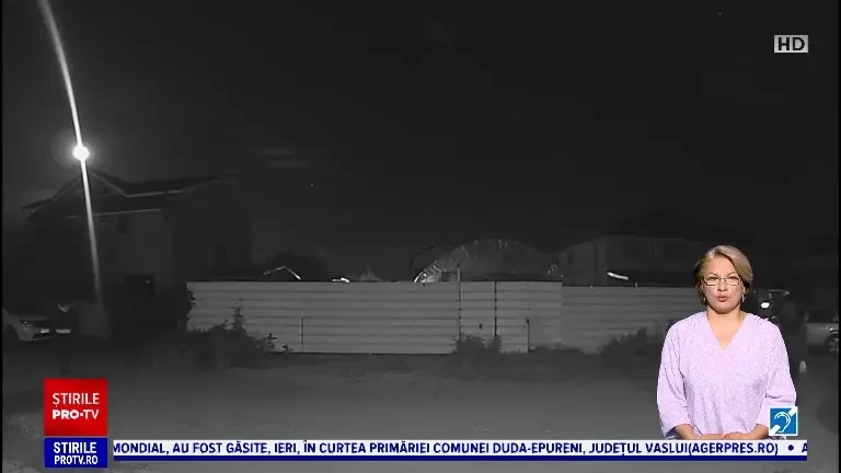 Doi hoţi au făcut prăpăd într-un cartier rezidențial de la marginea Bucureştiului. De la un păgubit au furat 5.000 de euro