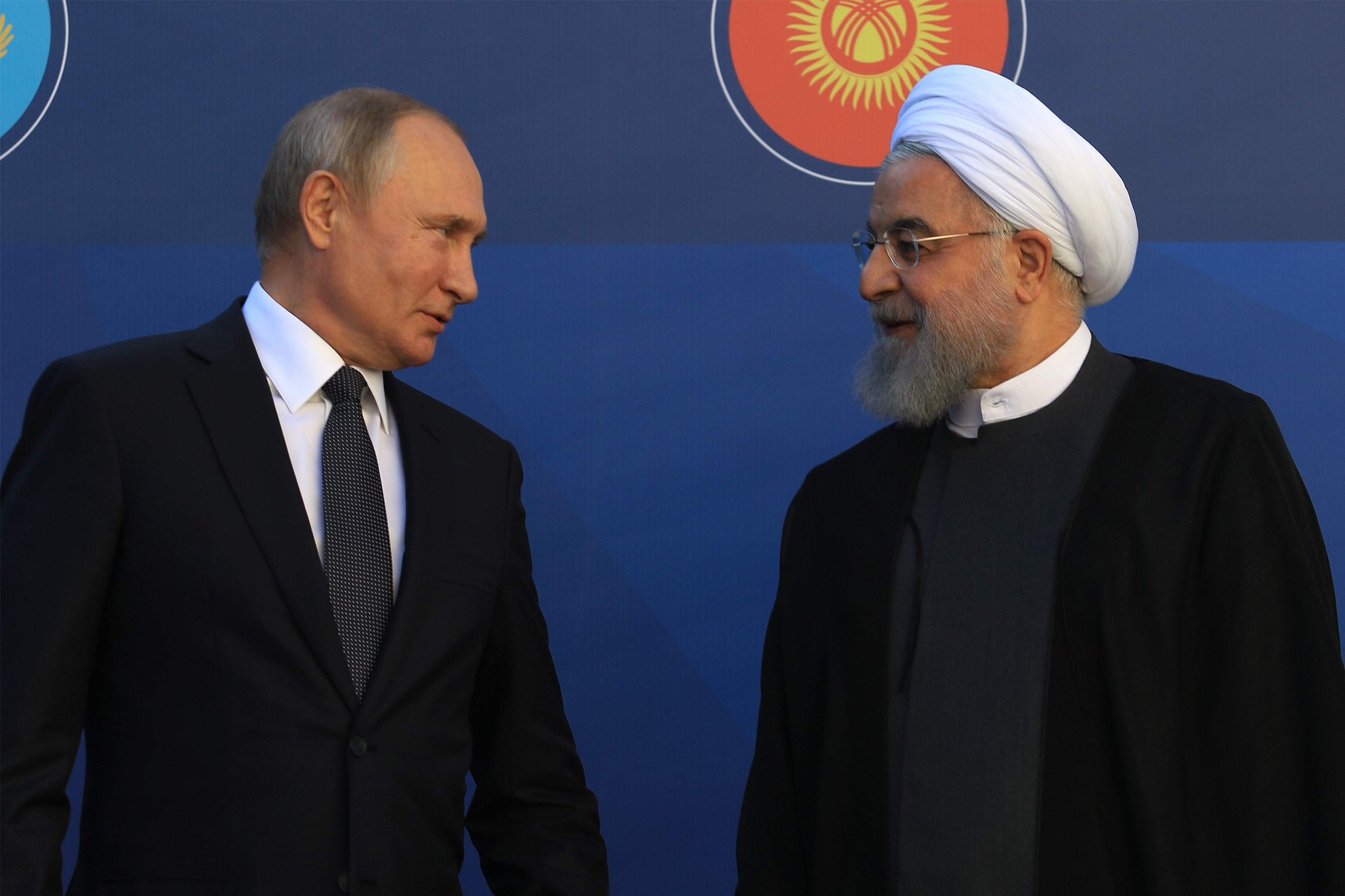 Rusia și Iran au semnat un acord de 25 de miliarde de dolari pentru construirea a patru centrale nucleare în Iran