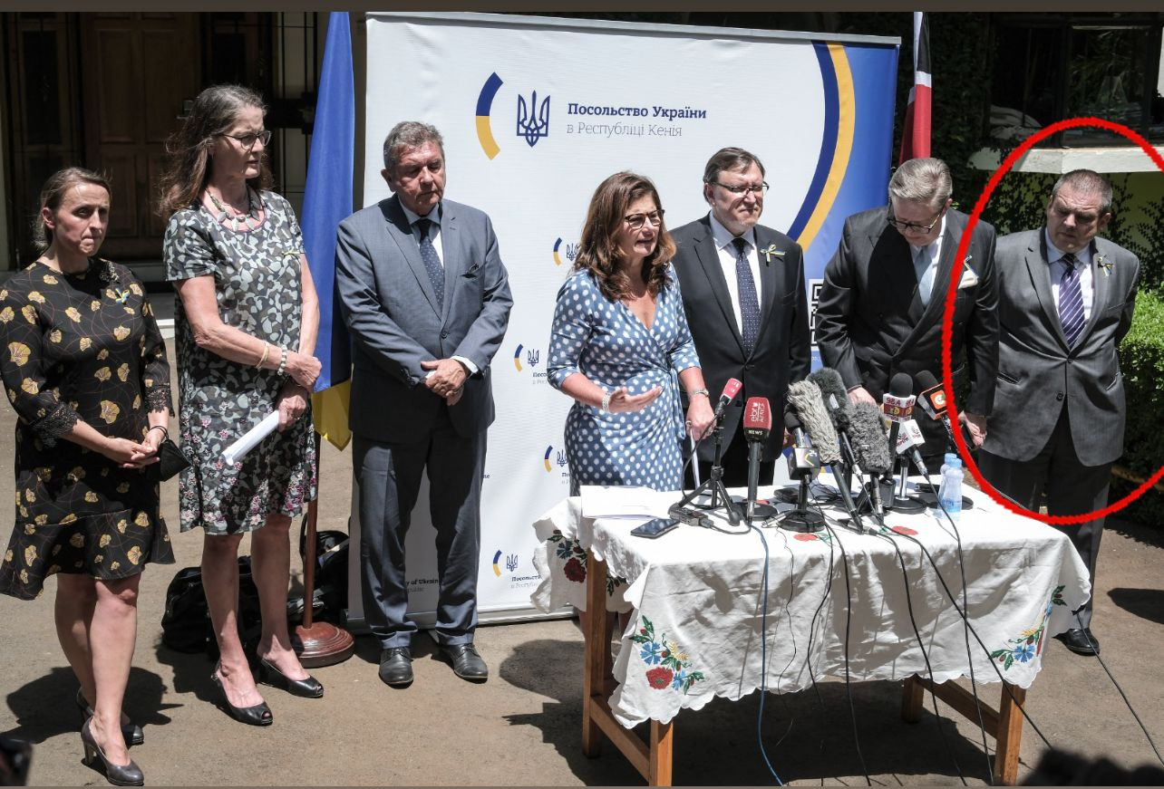 Ambasadorul României în Kenya, acuzat de diplomați africani că i-a asociat cu maimuțe. A fost rechemat de urgență de la post