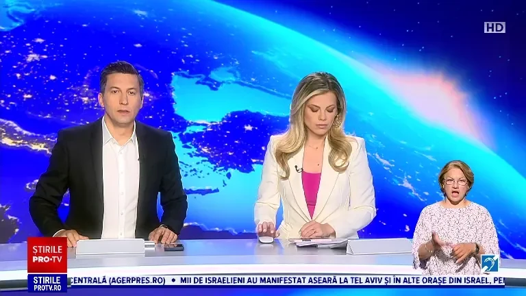 Patru case au ars în Galați, în urma unui incendiu violent. De la ce ar fi pornit focul