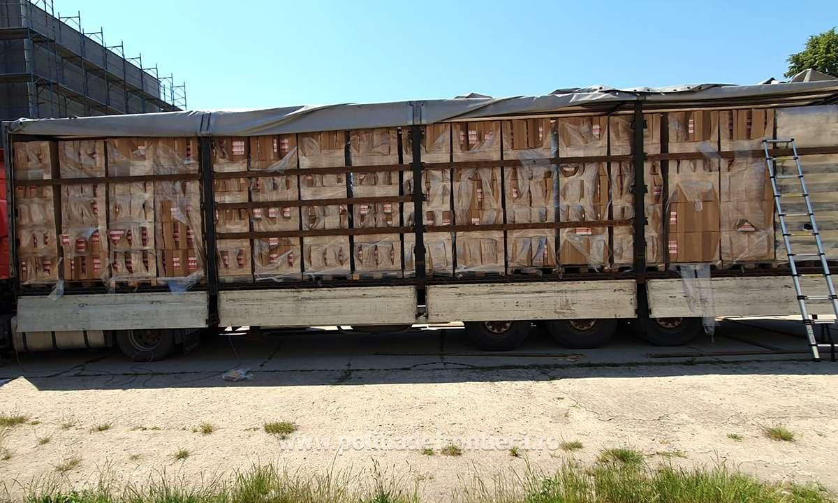 Captură de 2,3 milioane de euro în Giurgiu. Ce au găsit poliţiştii într-un TIR care se îndrepta spre Cehia
