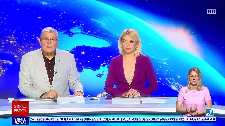 Un tânăr de 21 de ani a murit după ce a intrat cu mașina într-un pom de pe marginea drumului, în Argeș