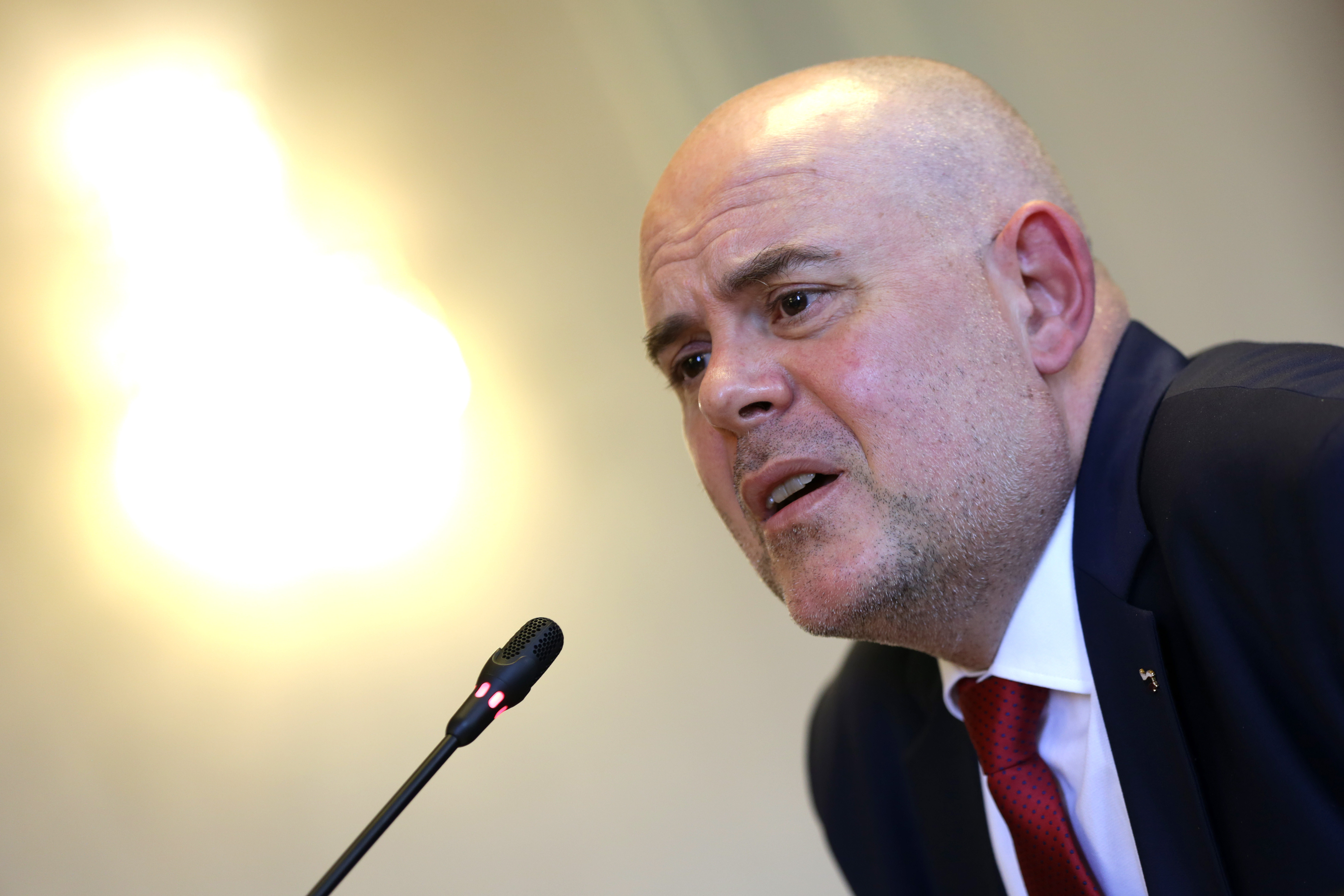 Procurorul general al Bulgariei a fost destituit. Ce puteri avea magistratul care își transformase biroul în capelă