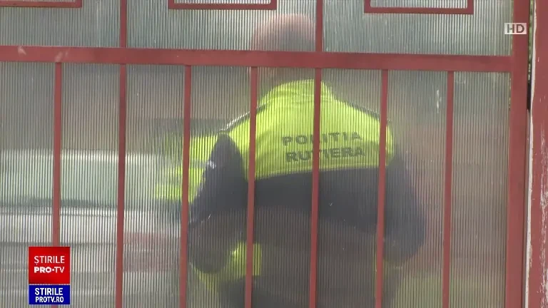 Fetița care a fost călcată cu mașina din greșeală de mama ei este în stare critică. A fost resuscitată 40 de minute