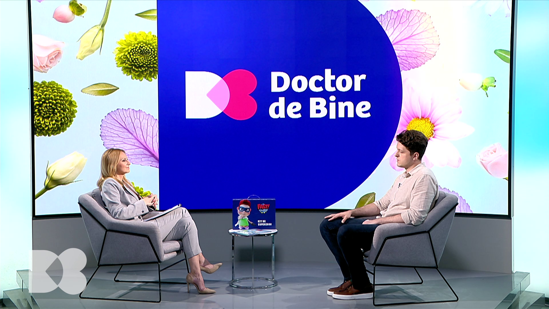 EROII FAST. Copiii pot învăța la școală sau la grădiniță cum să salveze viața persoanelor care suferă un AVC