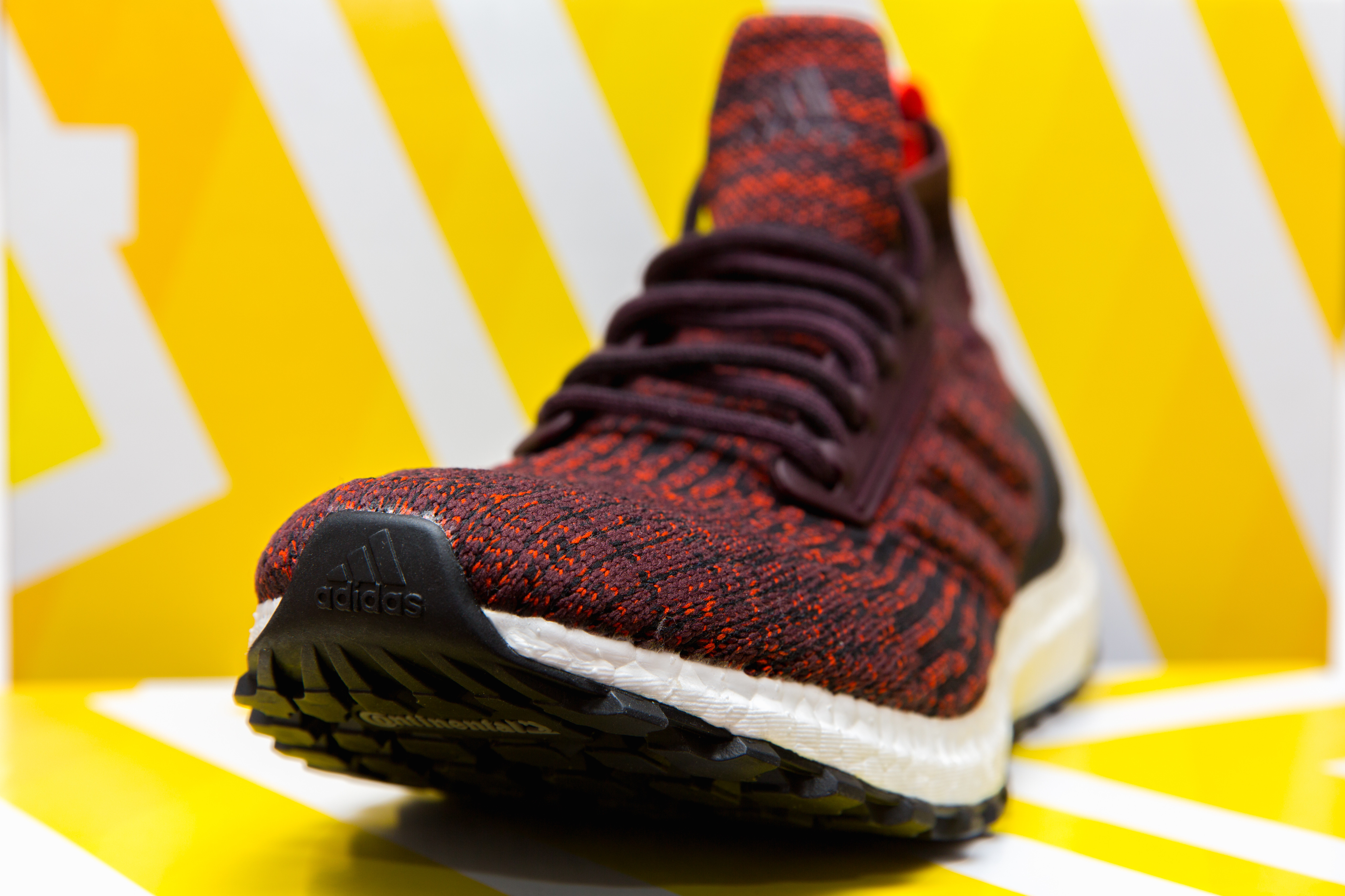 Mumia cu adidași, „dovada” călătoriei în timp. Încălțările unei femei de acum 1.500 de ani au stârnit puternice controverse