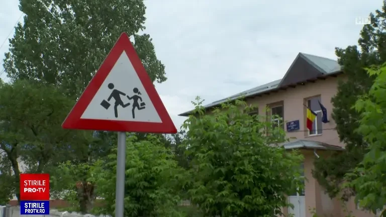 Directoarea unei școli din Argeș, cercetată pentru purtare abuzivă, după câteva palme date unui elev. Nu e la prima faptă