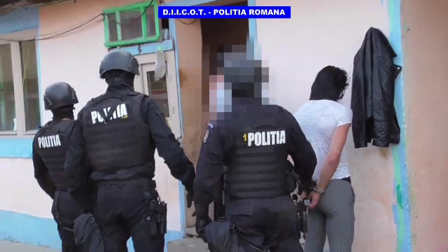 Ce pedepse a primit familia din Maramureș care folosea ca sclavi oameni sărmani și bolnavi. Ororile la care erau supuși