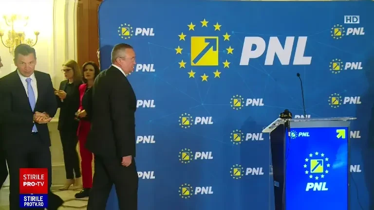 Ședința coaliției s-a terminat fără un răspuns la "problema Abrudean". Când se încearcă eliminarea pensiilor parlamentarilor