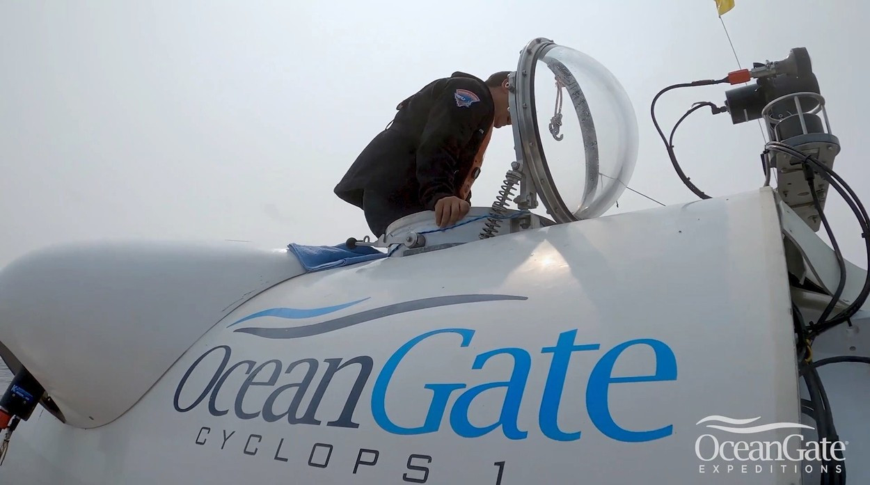 Un fost angajat OceanGate a fost demis după ce a atras atenția asupra riscurilor la care sunt supuși turiștii din submersibil