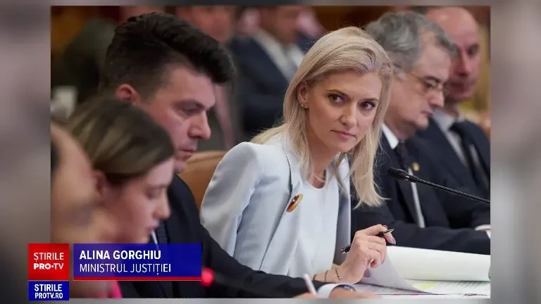 Sute de magistrați întrerup actul de justiție de frica tăierii pensiilor. Cât câștigă, în medie, un magistrat pensionar