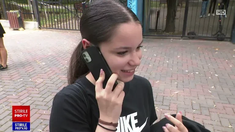 "Perle" de la Evaluare. „Vacile sunt subordonate omului, iar talanga e subordonată vacii”. Cu cât se punctează ortografia