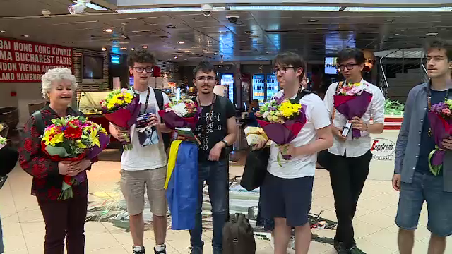 Echipa României a obținut cel mai bun rezultat la Olimpiada Europeană de Fizică: trei medalii de aur și două de argint