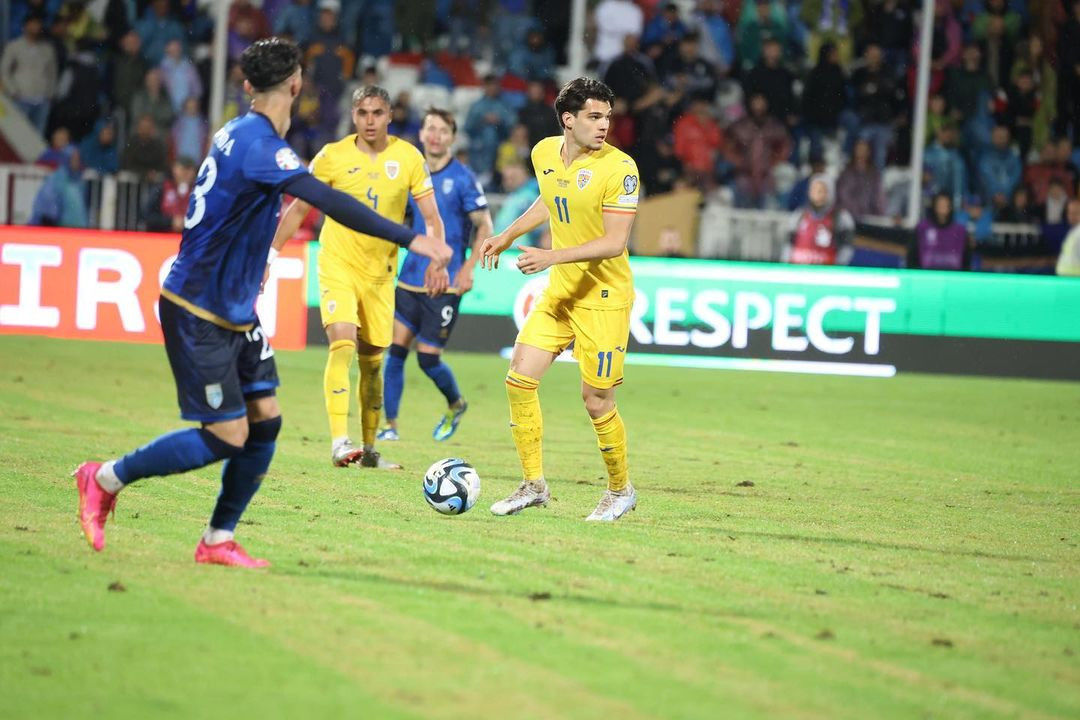 Ianis Hagi și-a cerut iubita în căsătorie la Paris. Reacția tatălui său, Gică Hagi | GALERIE FOTO