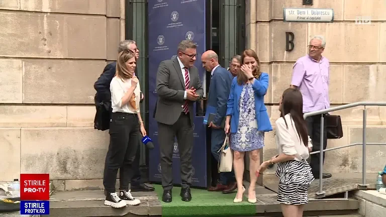 O nouă rundă de negocieri în Educație. Salariile din învățământ ar putea fi egale cu cele din Sănătate