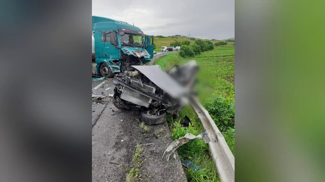 Tinerii care au murit în accidentul din Cluj erau proaspăt căsătoriți și urmau să devină părinți. Familiile sunt în șoc