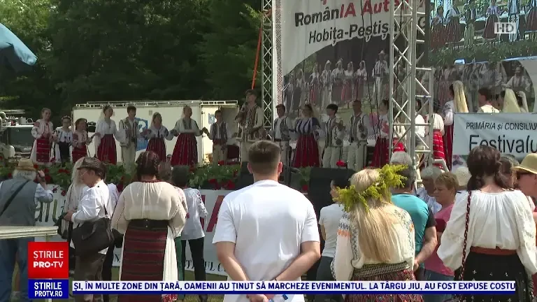 Festival dedicat iei, în comuna lui Brâncuși. Femeile au avut ocazia să învețe cum se brodează o ie