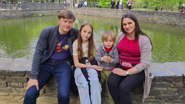 Au fugit de război și au ajuns în România. Povestea unei familii din Ucraina care explică care sunt piedicile integrării