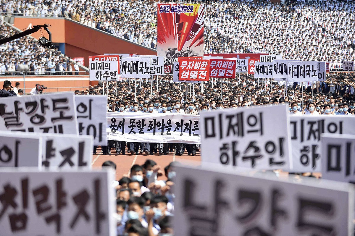 120.000 de nord-coreeni au participat la un miting organizat împotriva SUA. "Teritoriul lor este în vizorul noastru"